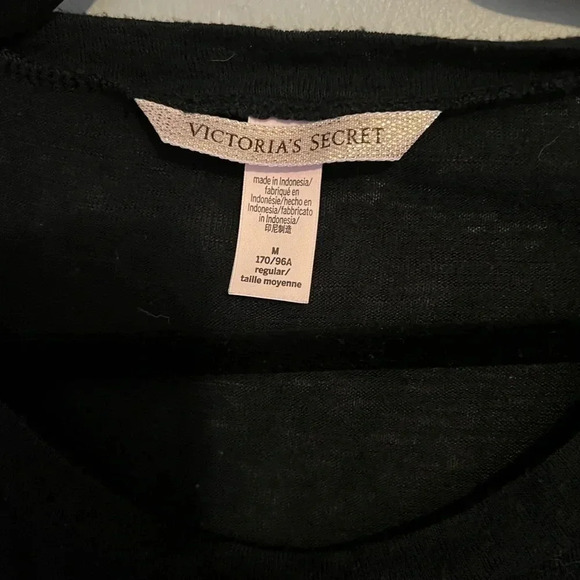Victoria's Secret Long Sleeve Sleep Top Black Love Emboidered Boat Neck Size M - Picture 2 of 3